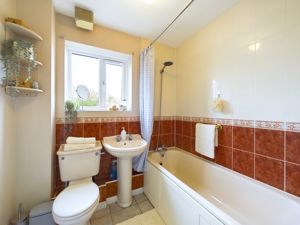 BATHROOM- click for photo gallery